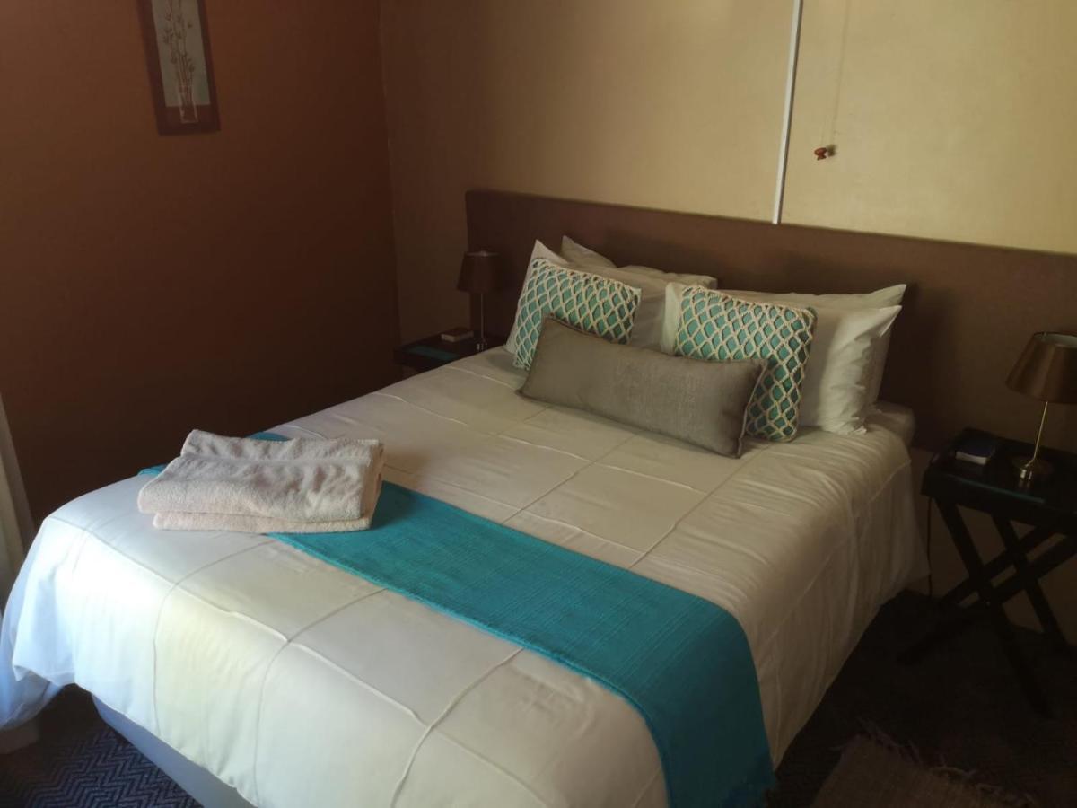 Little Rock Resort Ladybrand Екстериор снимка